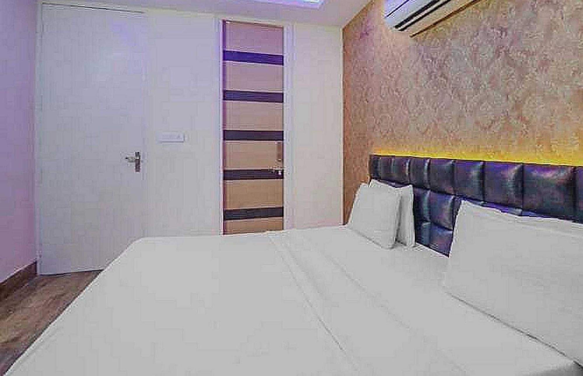 Super Hotel O Vivaan Residency Rohtak エクステリア 写真